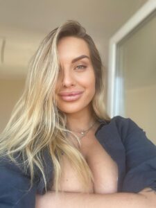 Эскортница Тина, Москва